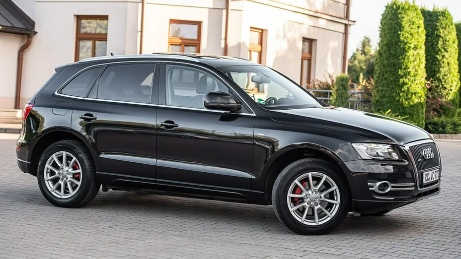 AUDI Q5 -