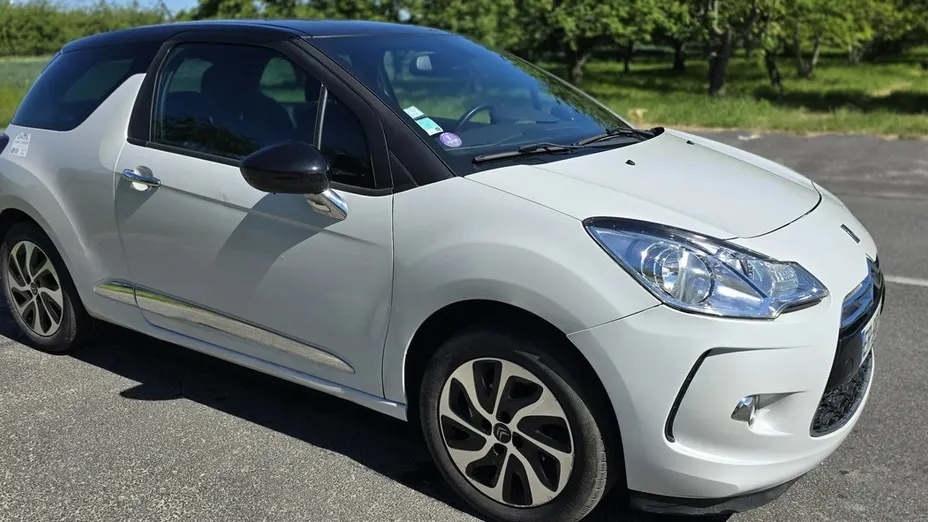 CITROEN DS3 -