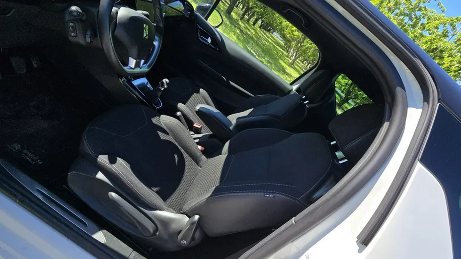 CITROEN DS3 -