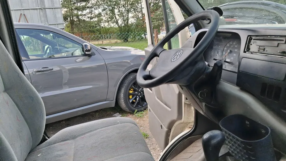 VOLKSWAGEN LT -