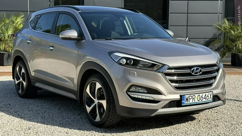 HYUNDAI Tucson -
