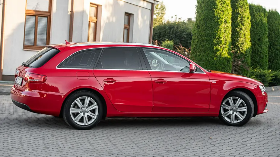 AUDI A4 -