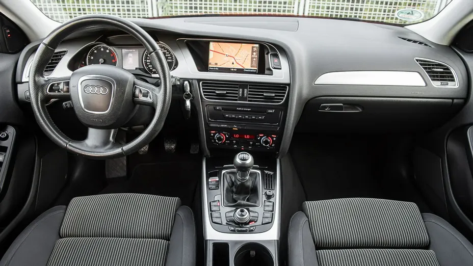 AUDI A4 -