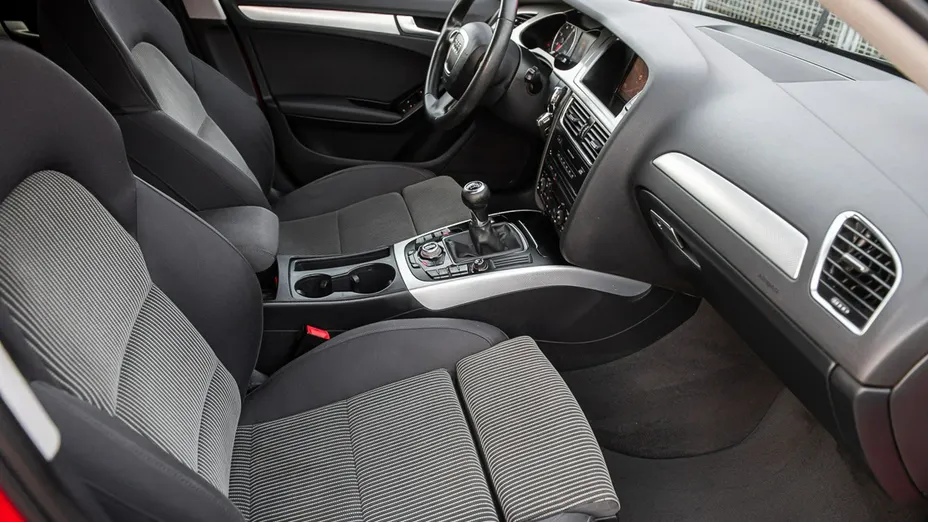 AUDI A4 -