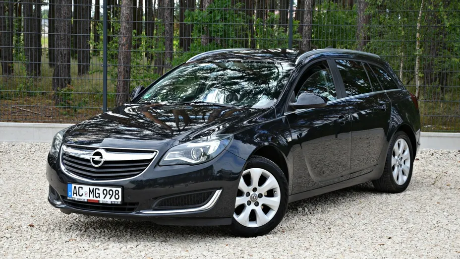 OPEL Insignia -