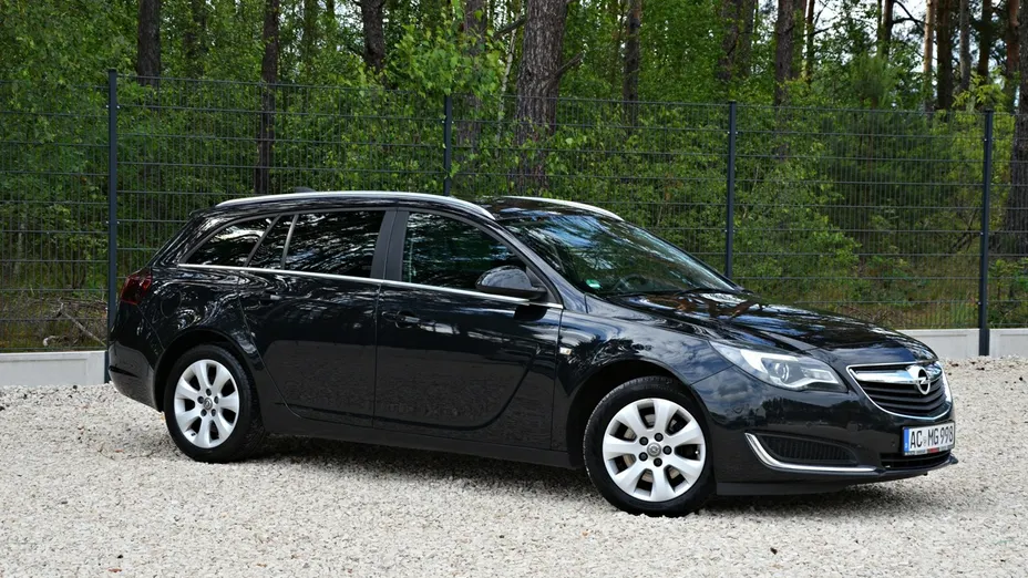 OPEL Insignia -
