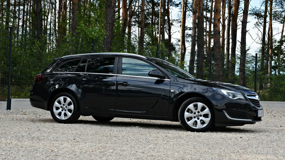 OPEL Insignia -