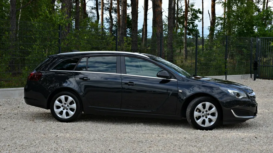 OPEL Insignia -
