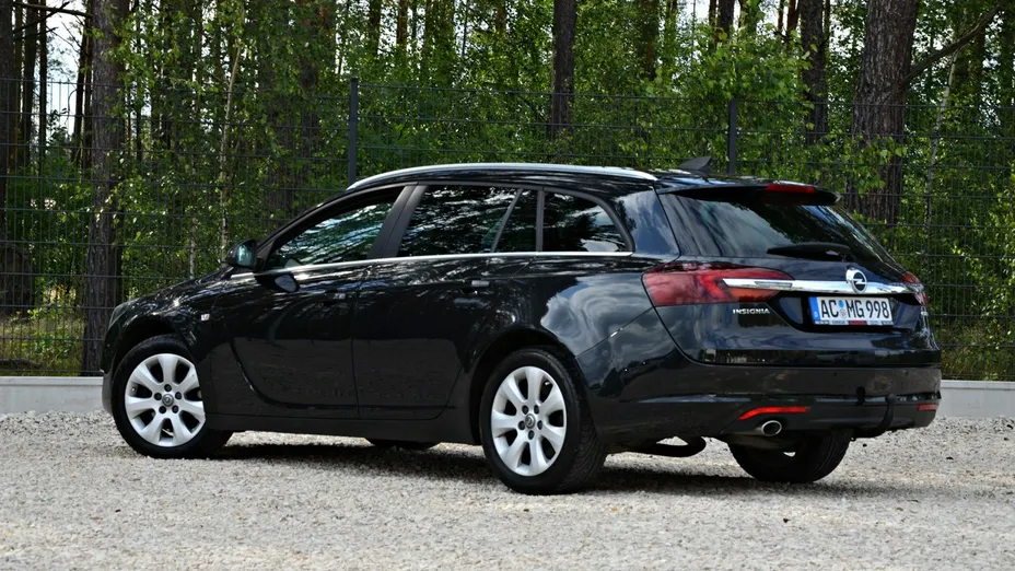 OPEL Insignia -