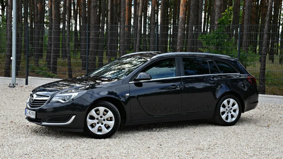 OPEL Insignia -