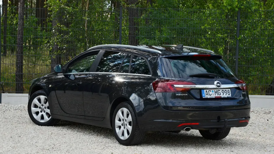 OPEL Insignia -