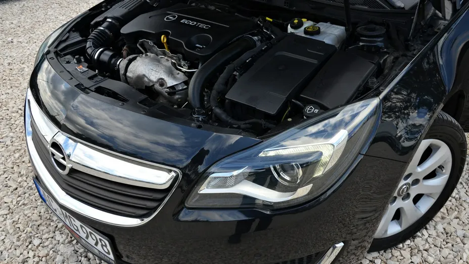 OPEL Insignia -