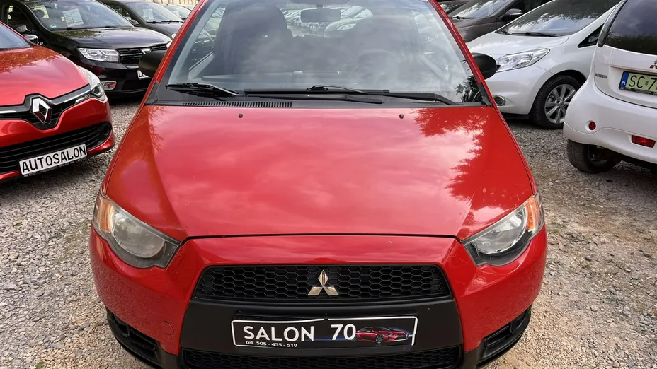 MITSUBISHI Colt -