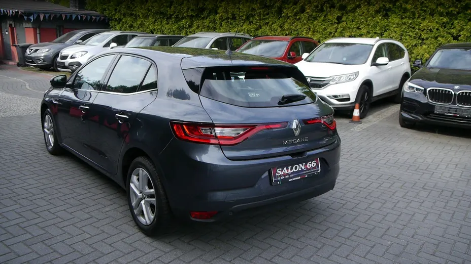 RENAULT Megane -