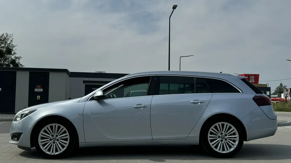OPEL Insignia -