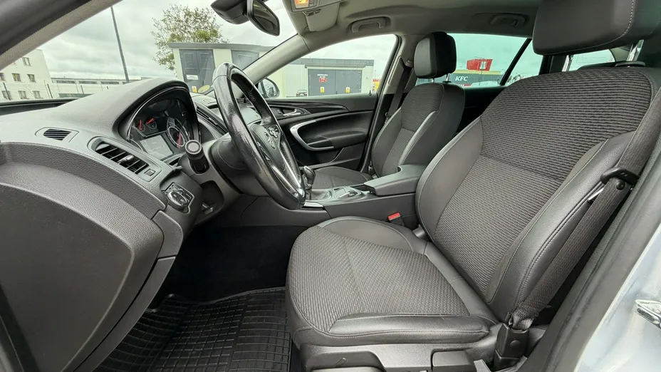 OPEL Insignia -