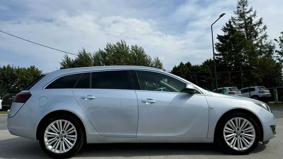 OPEL Insignia -