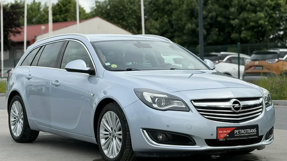 OPEL Insignia -