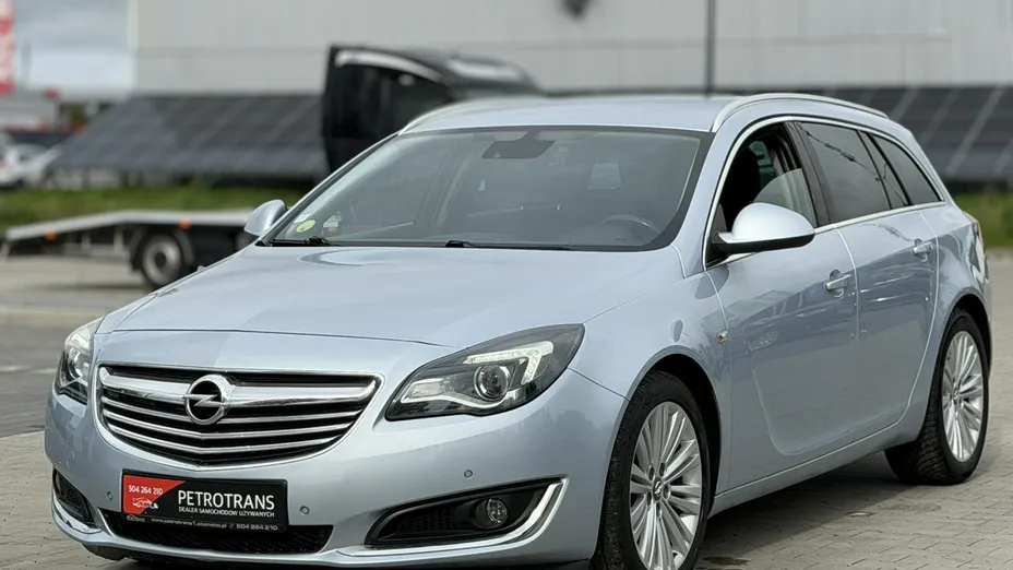 OPEL Insignia -