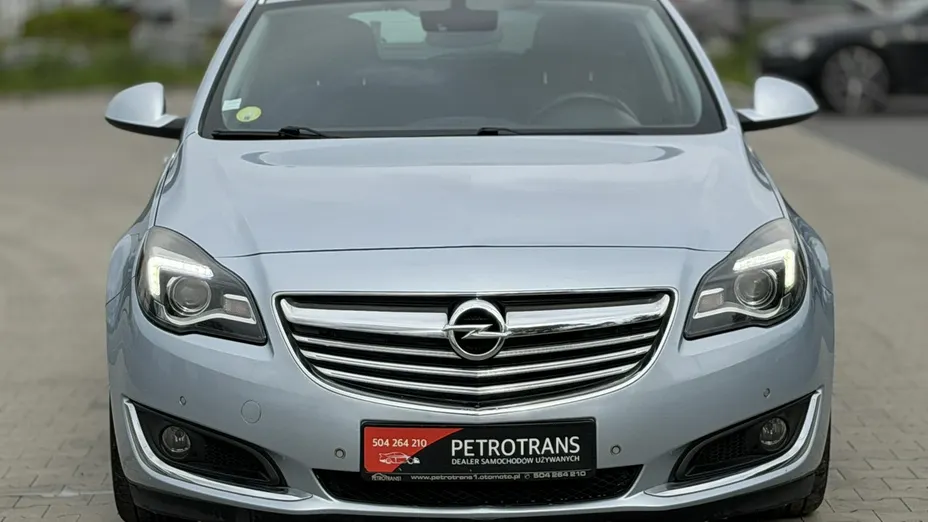 OPEL Insignia -