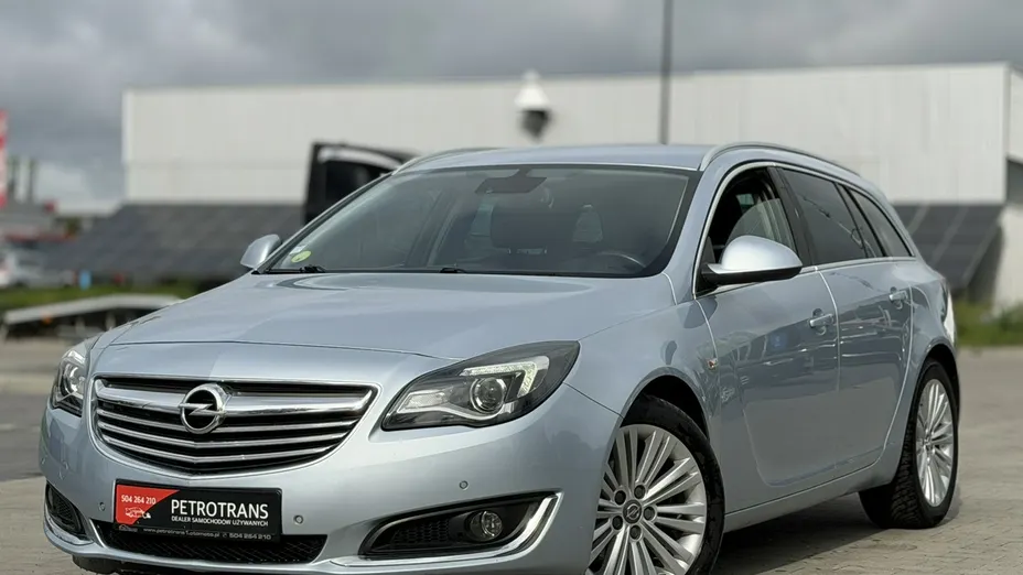 OPEL Insignia -