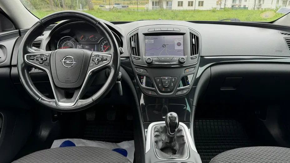 OPEL Insignia -