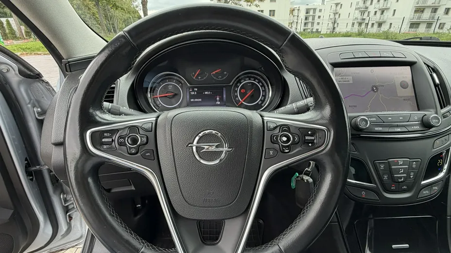 OPEL Insignia -