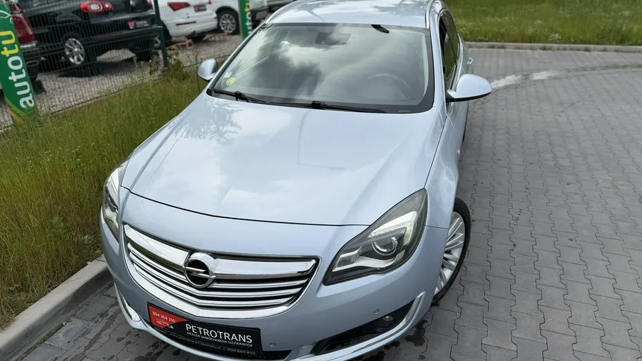 OPEL Insignia -