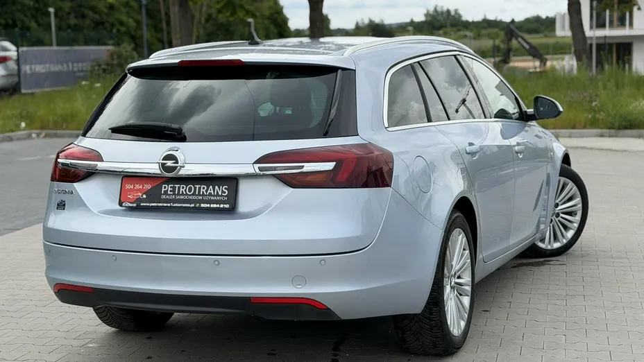 OPEL Insignia -