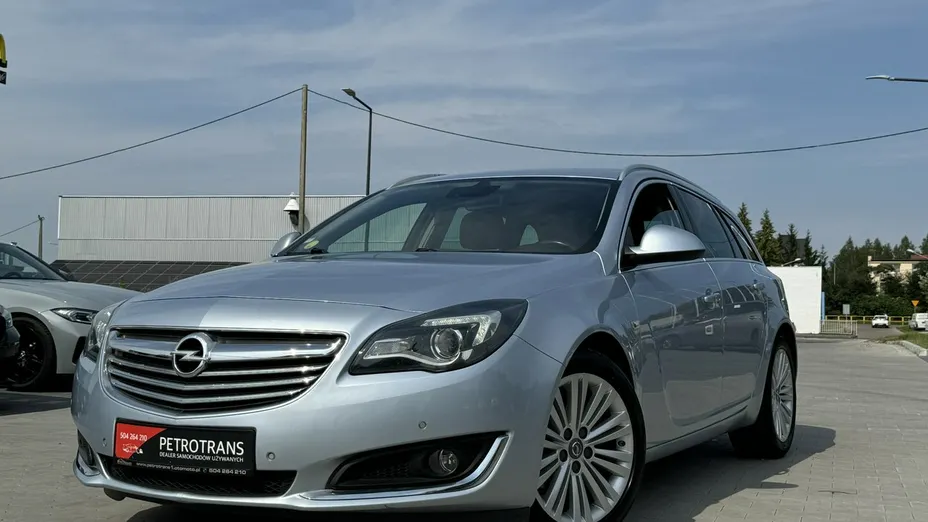 OPEL Insignia -