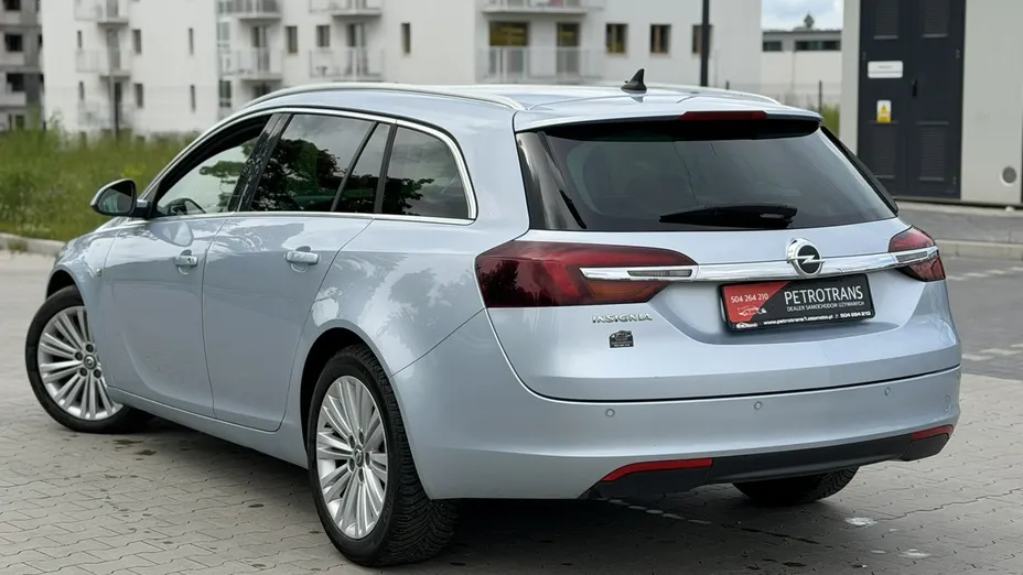 OPEL Insignia -