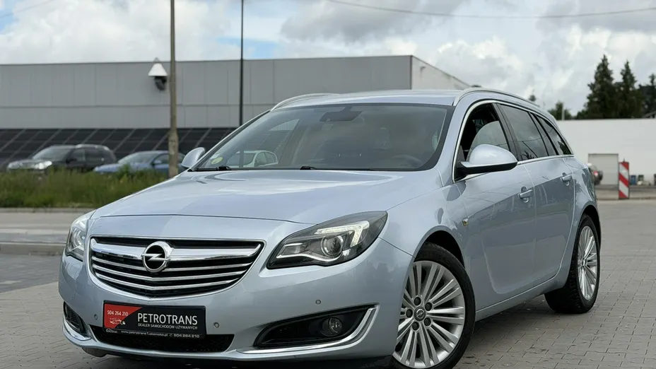 OPEL Insignia -