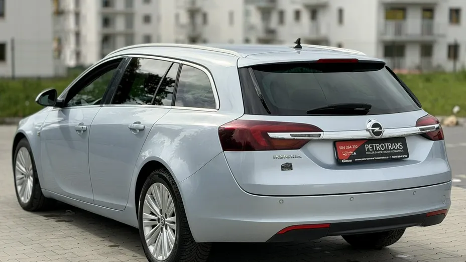 OPEL Insignia -