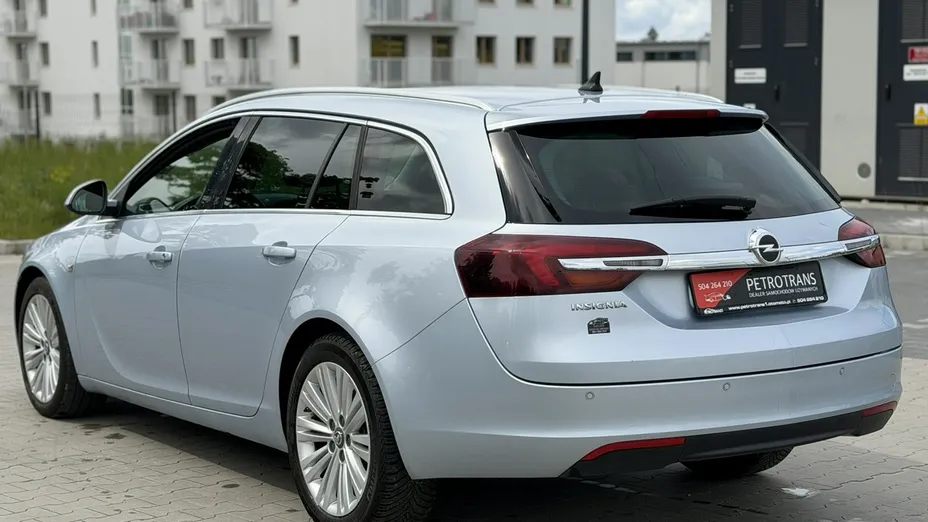 OPEL Insignia -