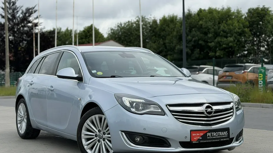OPEL Insignia -