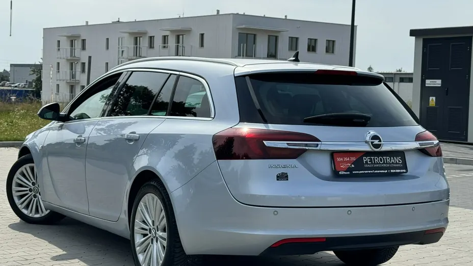 OPEL Insignia -
