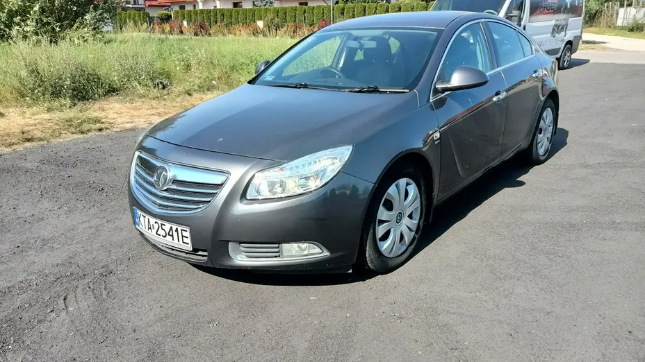 OPEL Insignia -
