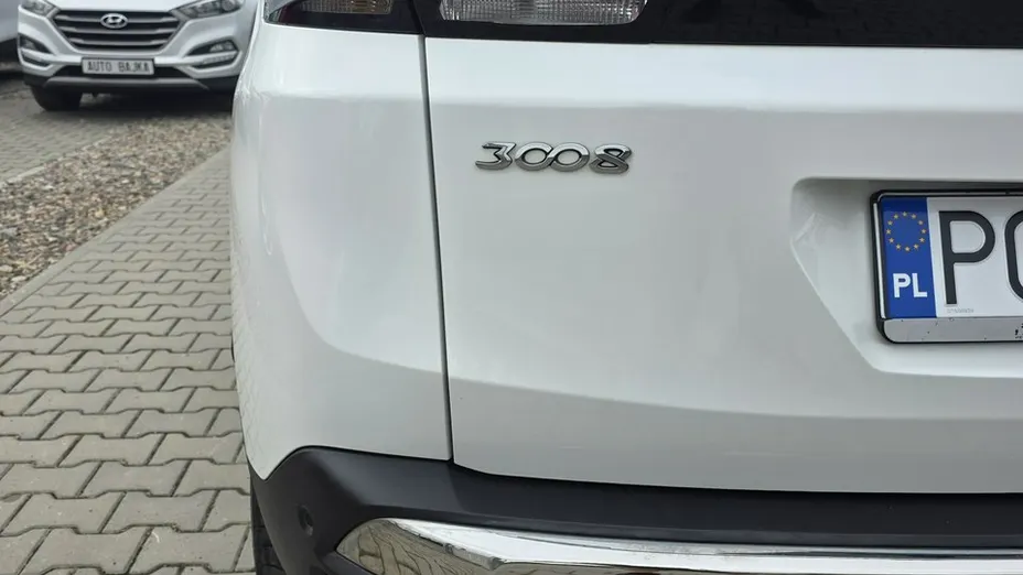 PEUGEOT 3008 -