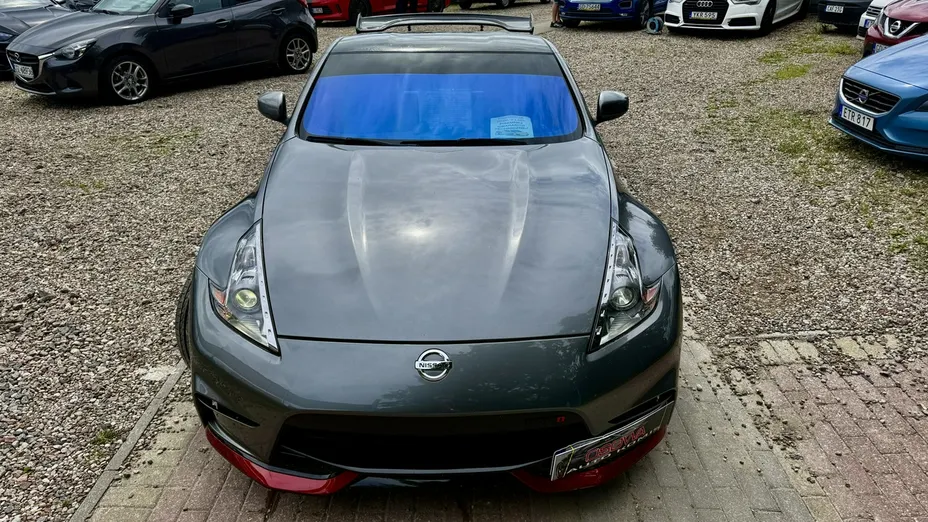 NISSAN 370 Z -