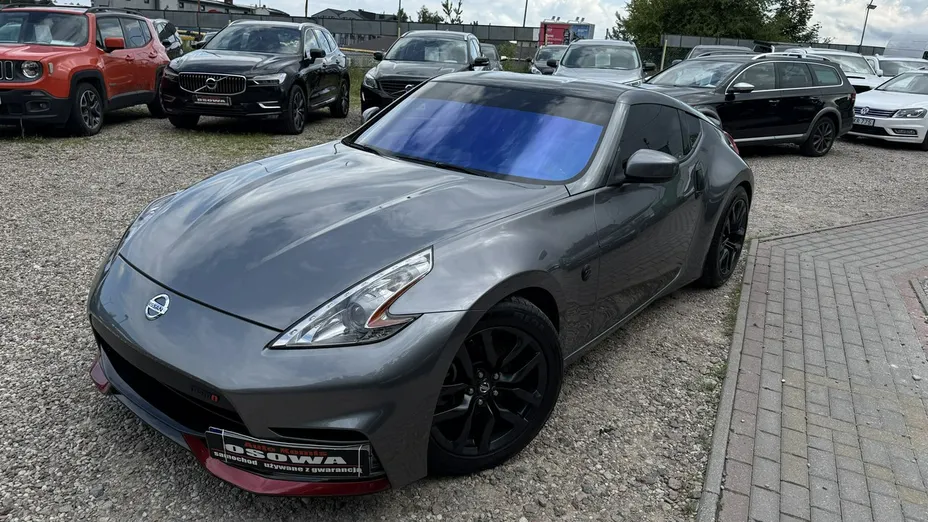 NISSAN 370 Z -