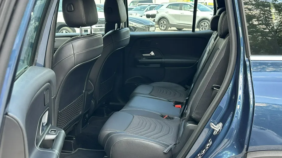 MERCEDES-BENZ GLB -