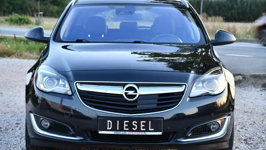OPEL Insignia -