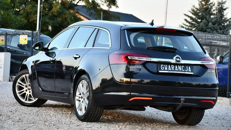 OPEL Insignia -