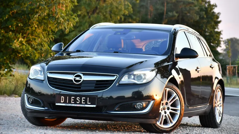 OPEL Insignia -