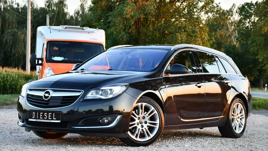 OPEL Insignia -
