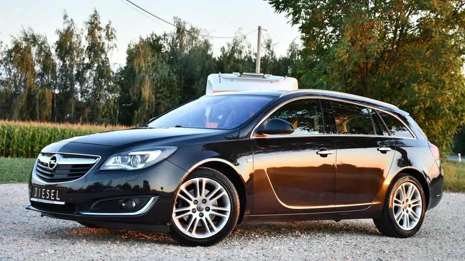 OPEL Insignia -