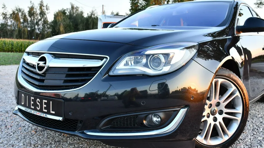 OPEL Insignia -