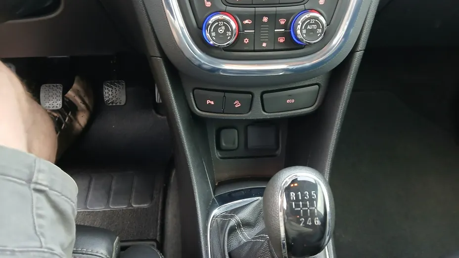 OPEL Mokka -