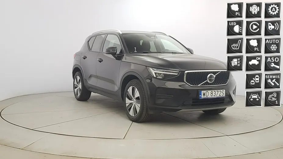 VOLVO XC40 -