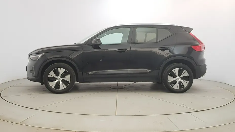 VOLVO XC40 -